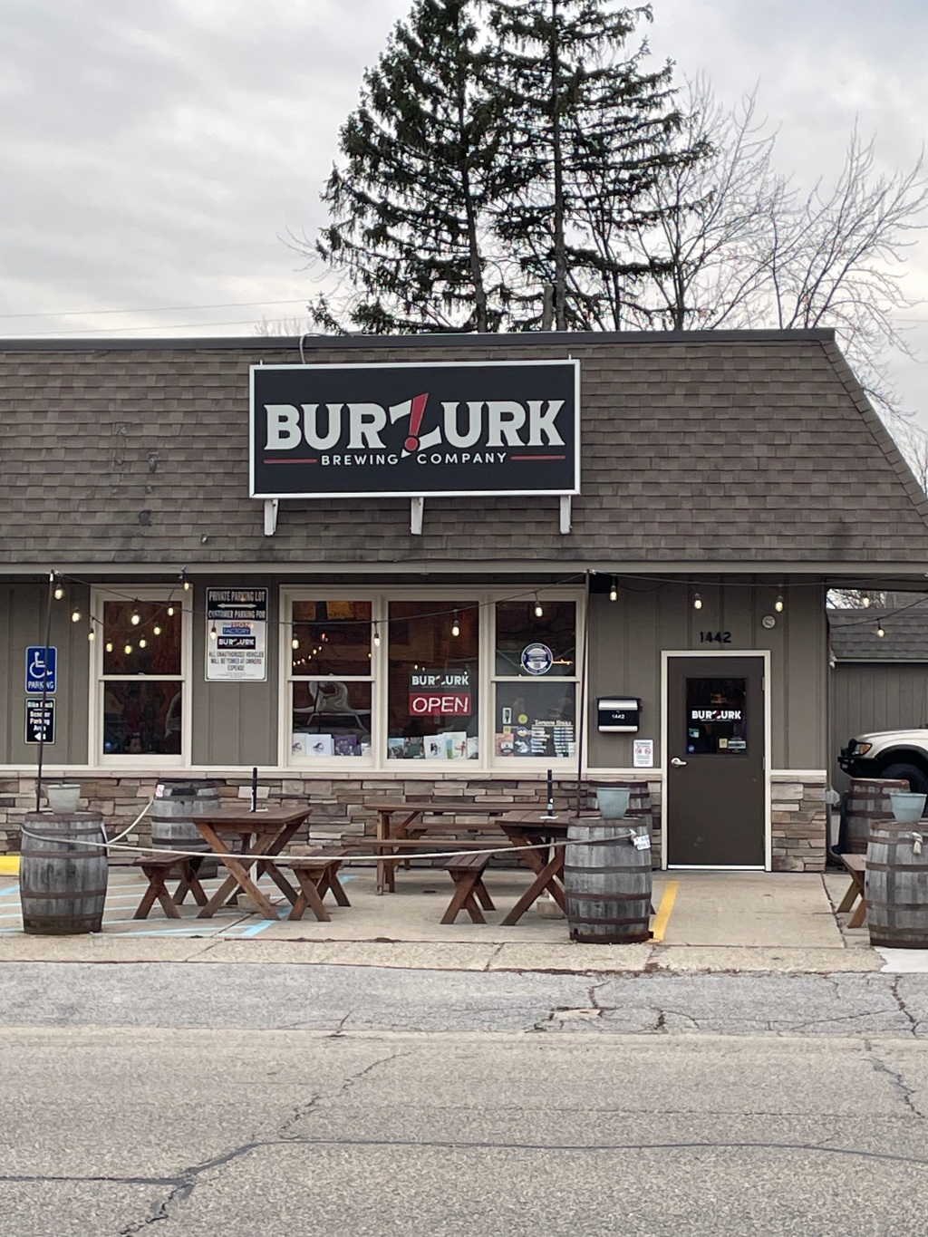 Burzurk Brewing Company